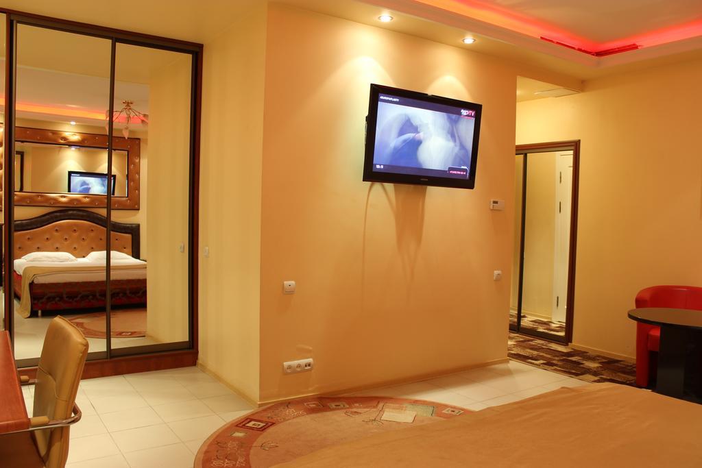Prestige Apart-Hotel Chisinau Exterior photo